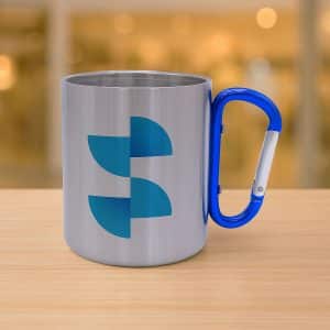 Fém bögre karabineres kek füllel